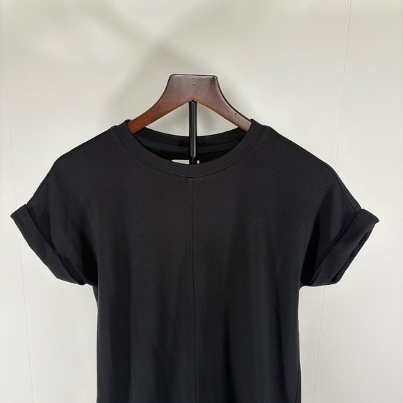 Women’s Lou & Grey Black Modern Tee Dress Petite Small SP NWOT - Picture 2 of 4